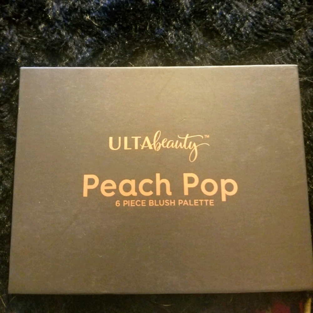 Bundle: ULTA beauty blush palette